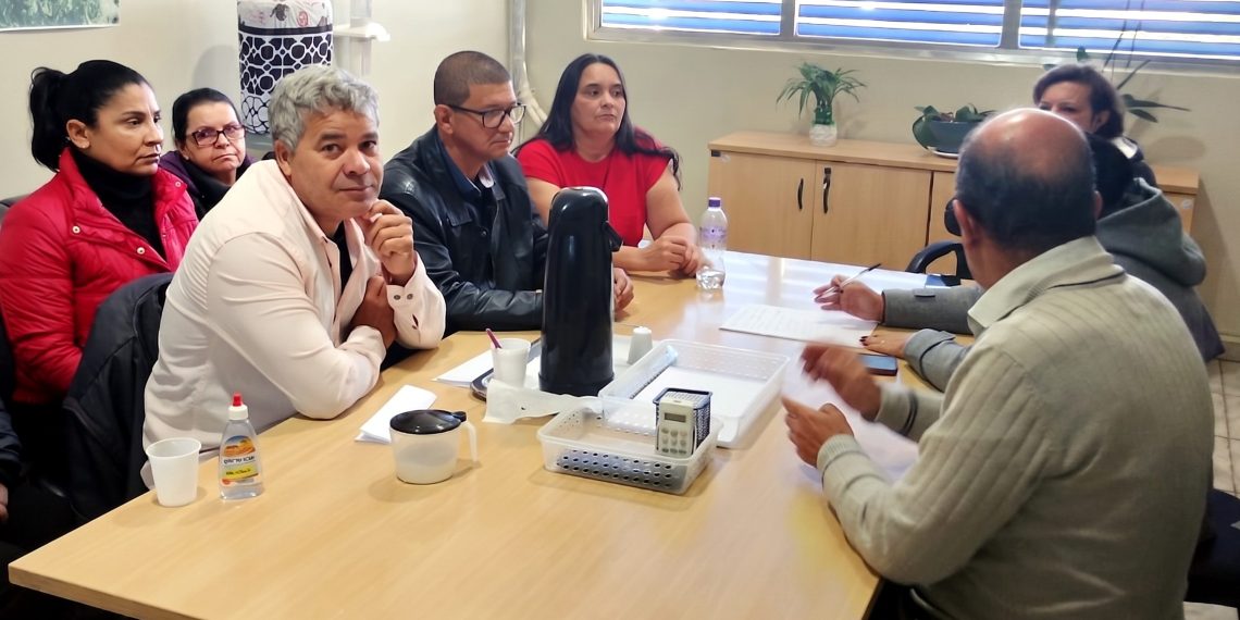 Cotia | Sintrasp e Comissão pedem agilidade nas reivindicações dos Auxiliares de Enfermagem em reunião com o secretário de Saúde