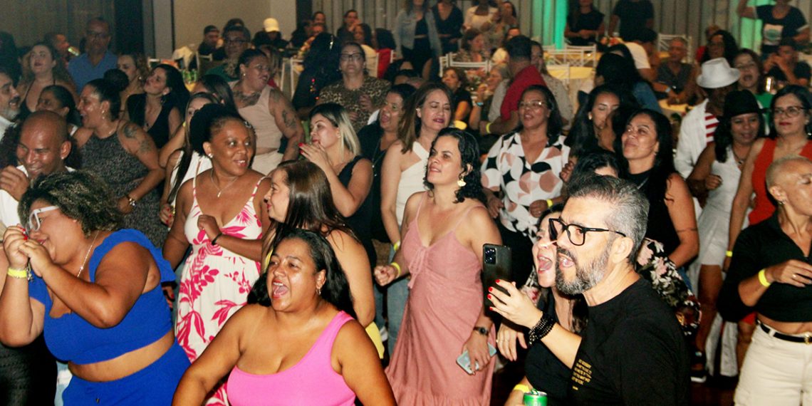 4º Bailão do Sintrasp | Mais de 400 pessoas celebram com muita alegria o Dia do Servidor e o Dia dos Professores