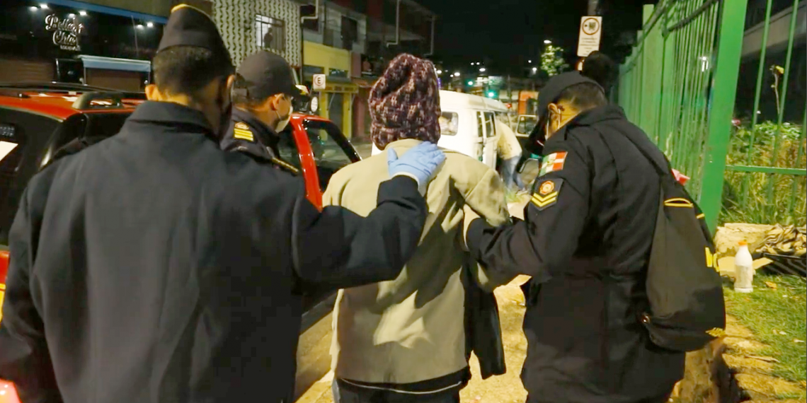 Defesa Civil e Assistência Social | Servidores de Osasco fazem a diferença na vida de quem sofre