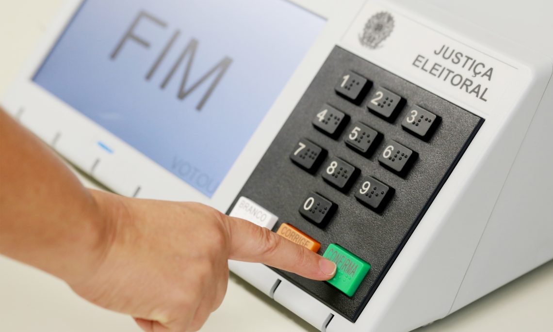 Eleições 2022: 16 dígitos mudam o Brasil? | Artigo de Vilson Antonio Romero