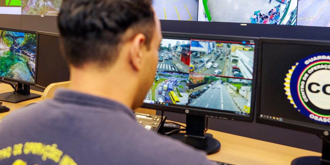 Prefeitura atende nossa reivindicação e inicia instalação de câmeras de monitoramento nas Escolas