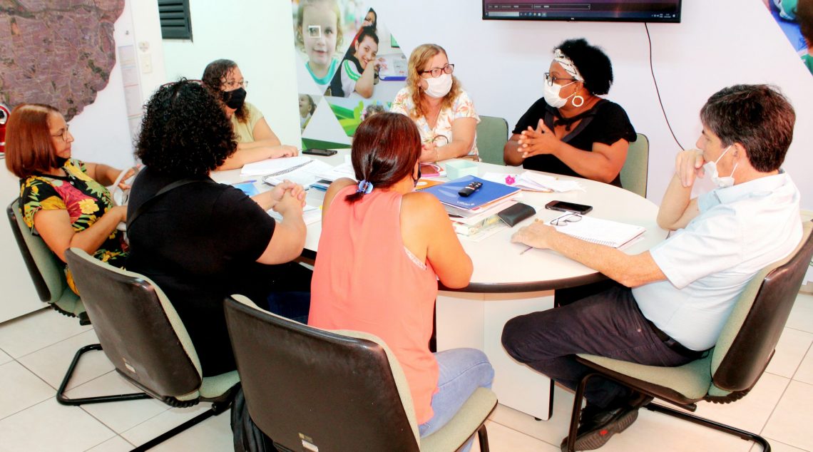 Reunião PRESENCIAL com Representantes dos Profissionais do Apoio da Educação será dia 12/12
