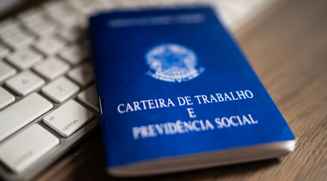 A freada no emprego formal em 2022 e as expectativa para 2023 | Artigo de Clovis Scherer