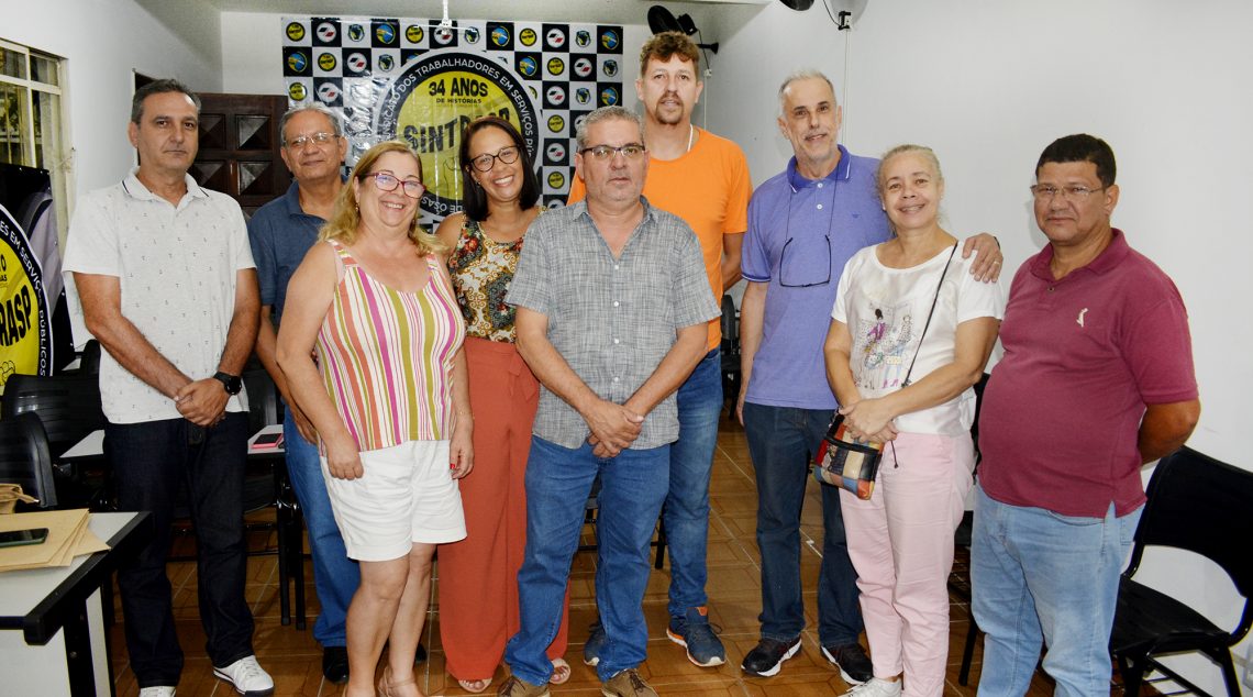 Servidores votam e elegem seus representantes para o Conselho Municipal de Educação