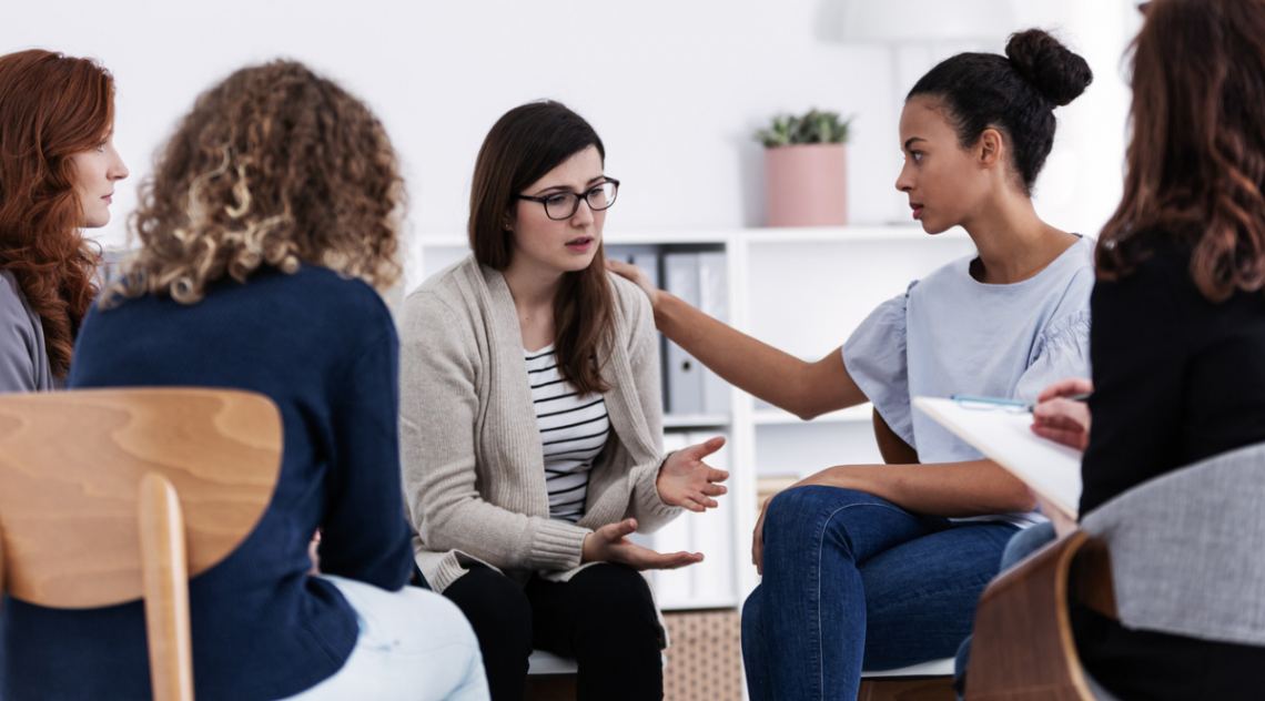 Centro de Estudos Cognitivo-Comportamental organiza grupos terapêuticos para pessoas ansiosas