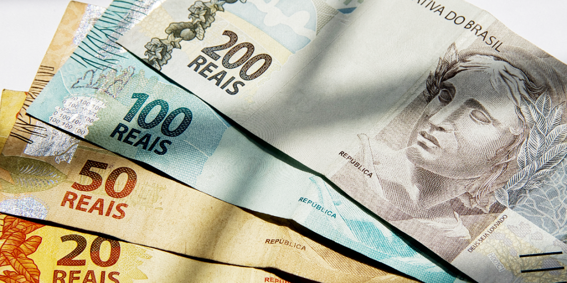 A valorização do salário mínimo voltou | Artigo de Clemente Ganz Lúcio