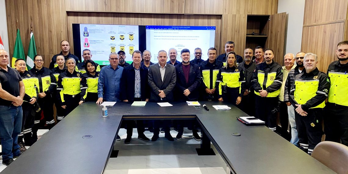 Agentes de Trânsito | Prefeito Rogério Lins atende Sintrasp e promete celeridade nos ajustes finais do Plano de Carreira