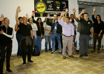 Servidores de Osasco aprovam reajuste salarial de 10% e aumento da cesta-alimentação