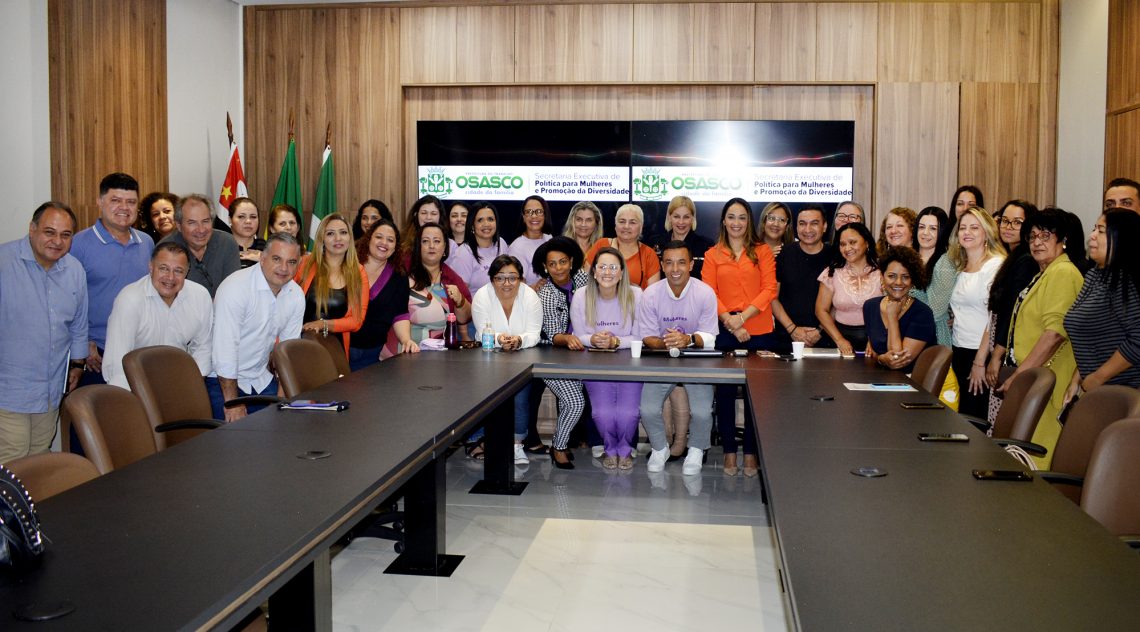 Solenidade de posse das conselheiras do CMDMO conta com a presença do prefeito, secretários e vereadores