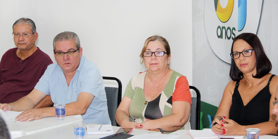 Secretaria da Educação atende PARCIALMENTE solicitação do Sintrasp sobre faltas abonadas. PRECISA MELHORAR