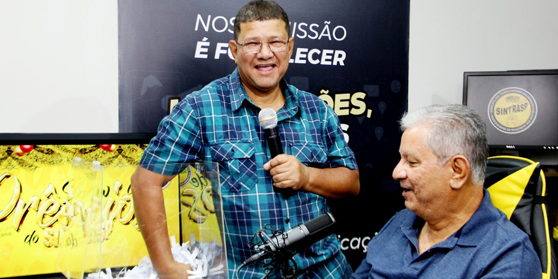 Elena Maria Brandão, Auxiliar de Enfermagem aposentada, é a ganhadora da ação especial do “Show de Prêmios”