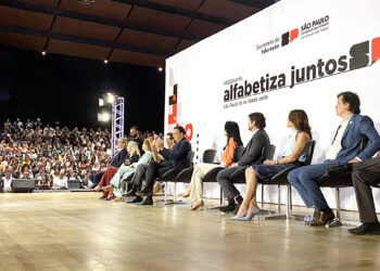 Osasco se destaca no Prêmio de Excelência Educacional | Servidores são os protagonistas desta conquista