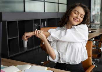 Sindicatos fortes, trabalhadores saudáveis: a saúde mental como pilar de uma sociedade justa e dignificada